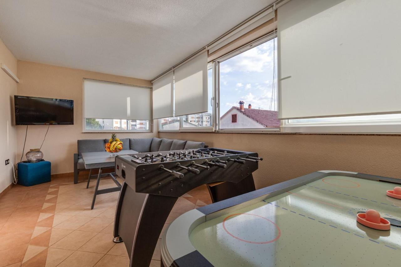 Elegant Two Bedroom Apartment Zadar Exterior photo